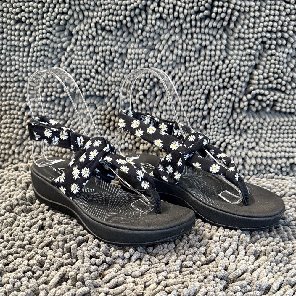 Clarks Black Cloudsteppers Sandals
